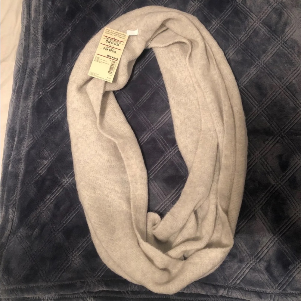 Muji Scarf